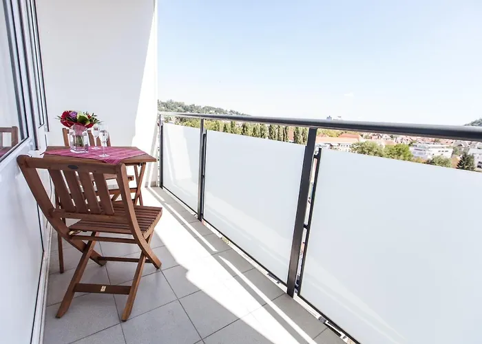 Rafael Kaiser - Sunlight شقة *